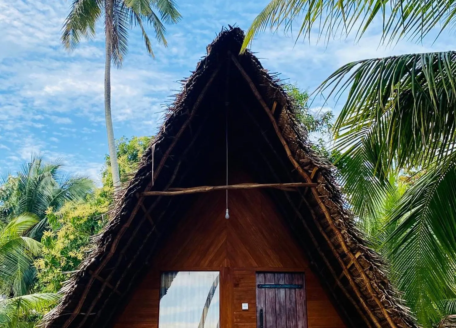 Lake Side Wood Cabana Hiriwadunna Bed & Breakfast